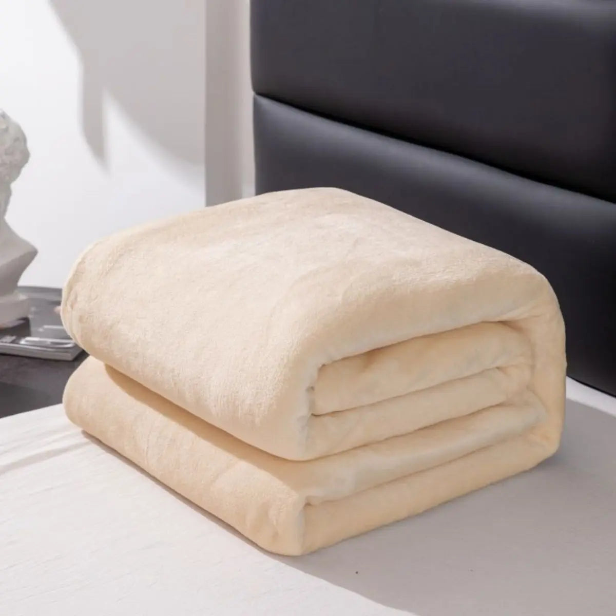 Blanket solid color with thickened fleece, machine washable