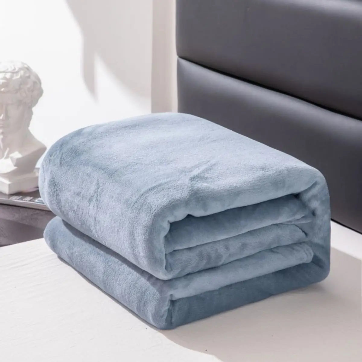 Blanket solid color with thickened fleece, machine washable